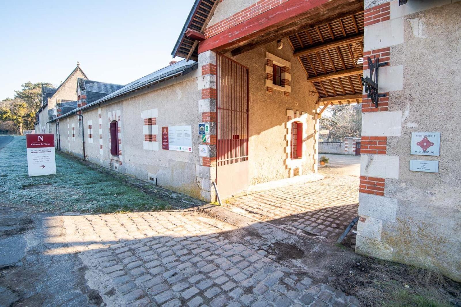 16Th Century Hunting Lodge - Chateau De Nitray Athée-sur-Cher Extérieur photo